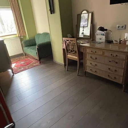 Hotel Cosy 3*